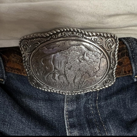Beautiful New silver Buffalo Bison rope detailed belt buckle - Picture 6 of 11